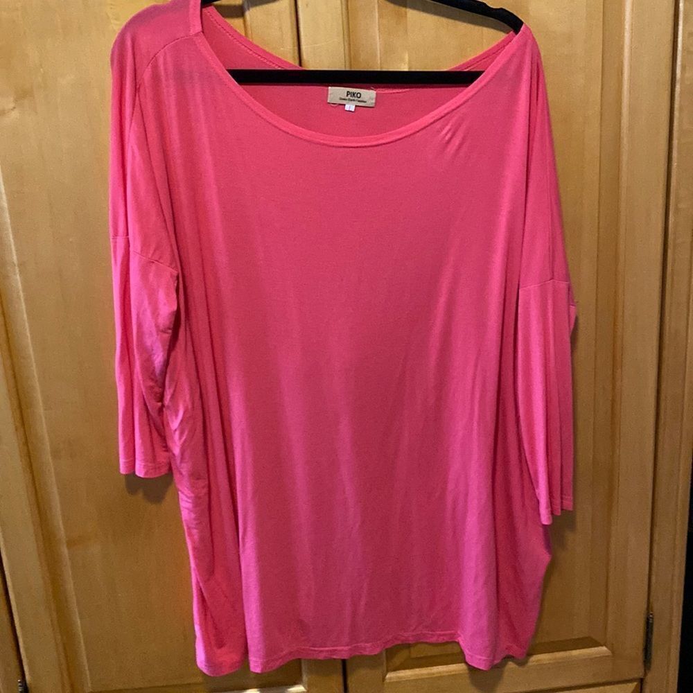 Piko 3/4 sleeve pink top size L